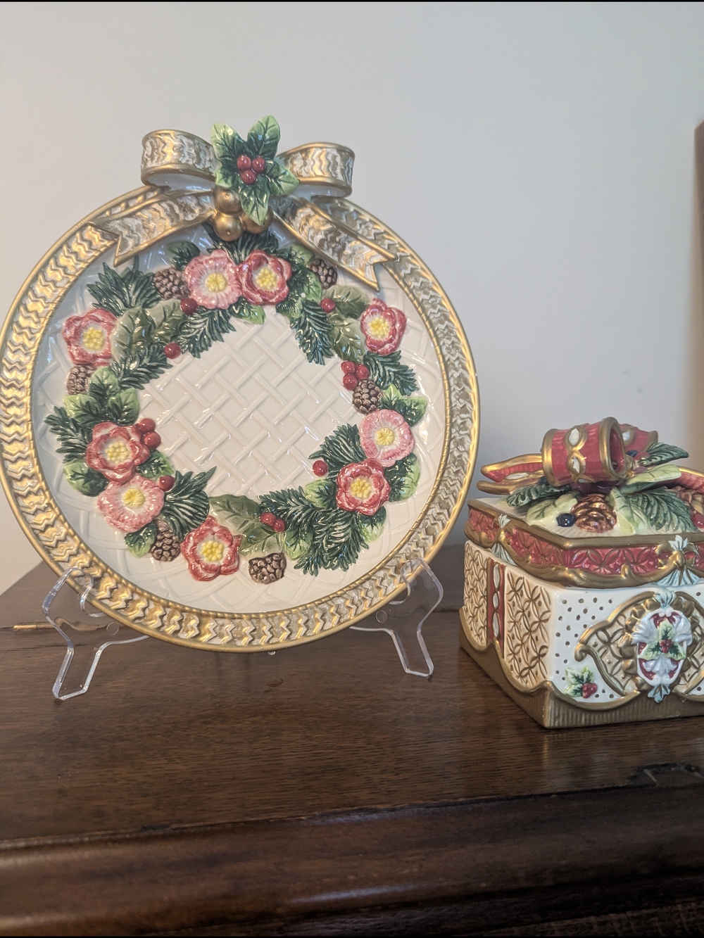 Fitz and Floyd Christmas Wreath Plate & Lidded Trinket Box Holiday Gift Bundle